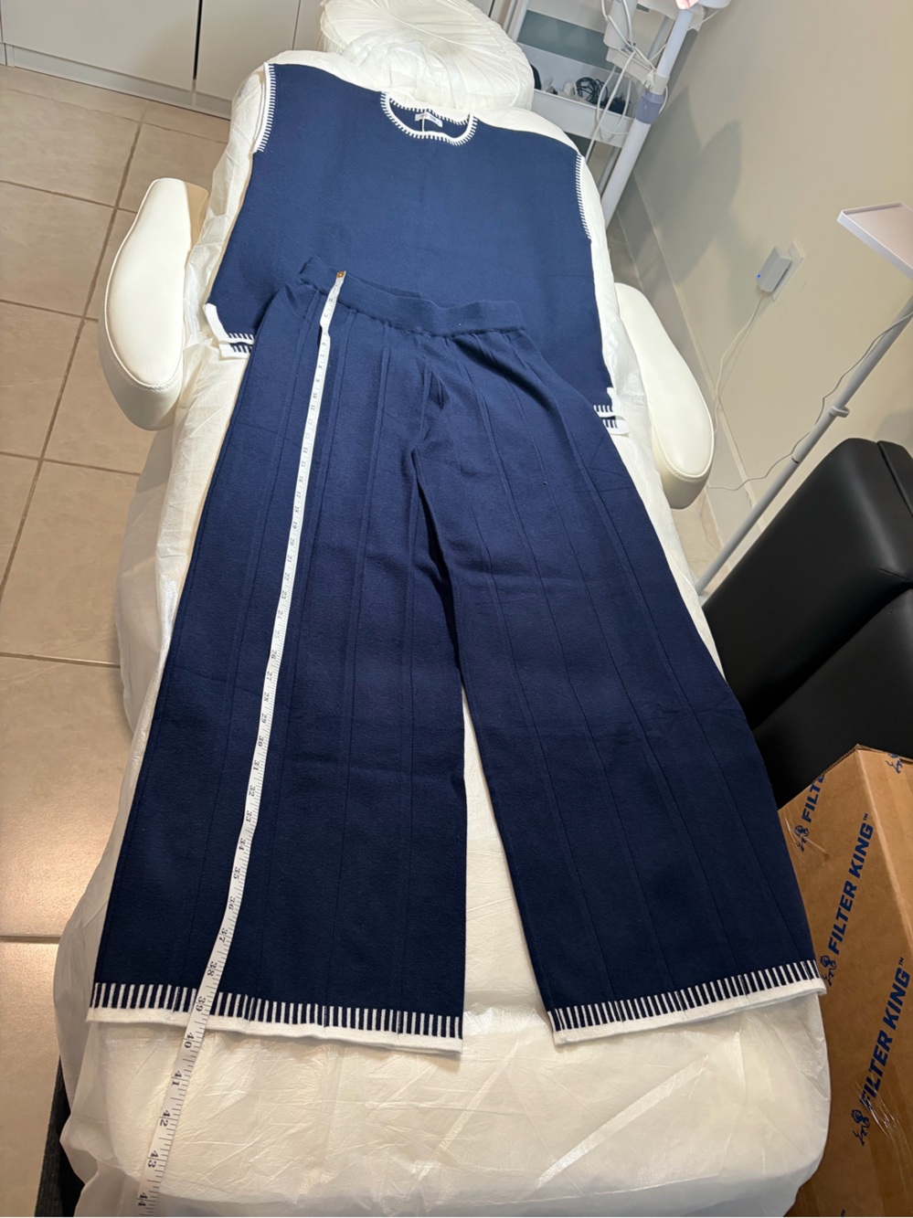 Navy Wide-Leg Knit Pants — Casual Elegant